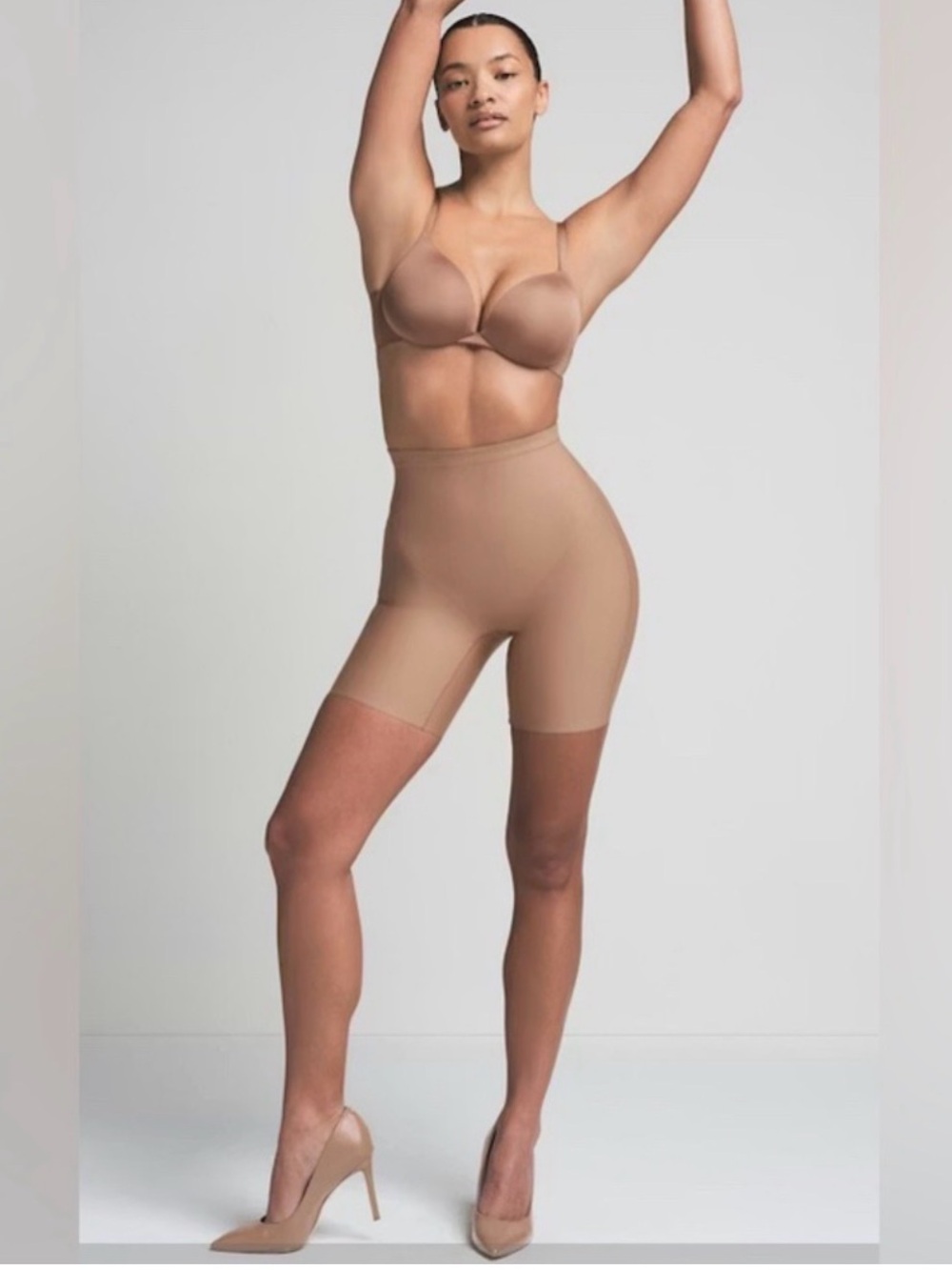 SKIMS Body Zoned Mid Rise Shaping Shorts NWT | Clay | Medium